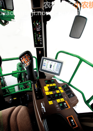 约翰迪尔(John Deere)CH330新型甘蔗收割机安静舒适，视野清晰的驾驶室