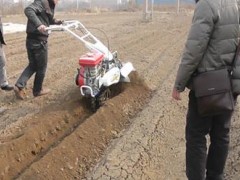 小型微耕机开沟培土机小型培土机多少钱一台北京独轮开沟机